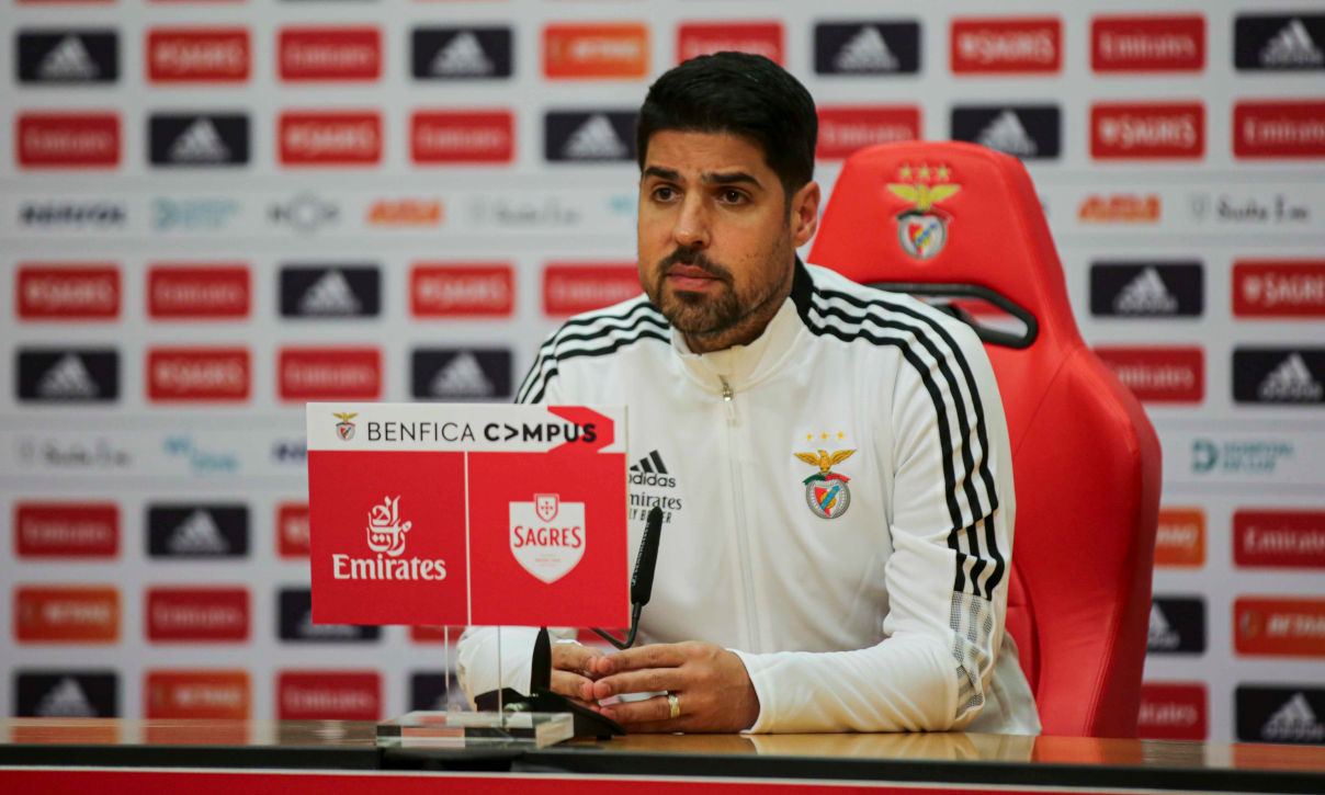 António Oliveira