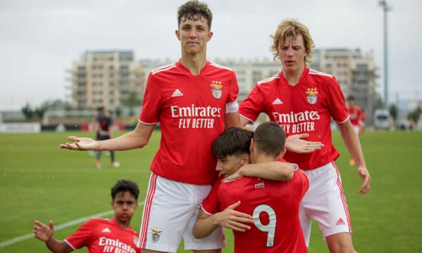 Festejos no primeiro golo do Benfica