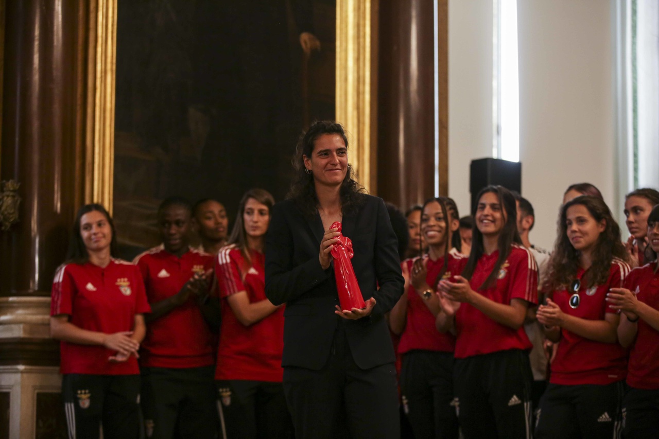 Receção da equipa feminina de futebol na Câmara Municipal de Lisboa