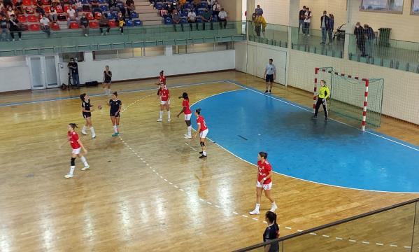Equipa do Benfica no Pavilh&#227;o Municipal da Maia