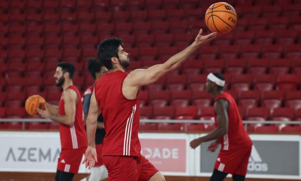 Jos&#233; Barbosa no treino