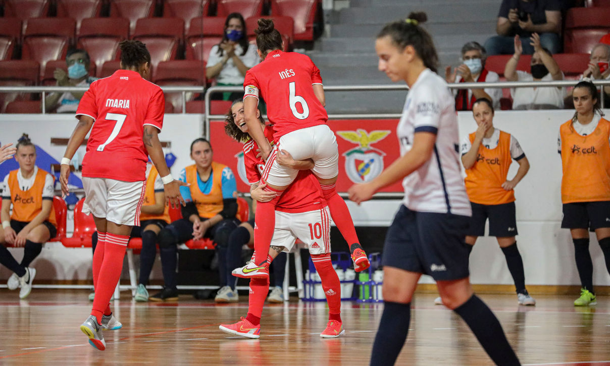 Maria Pereira e Sara Ferreira