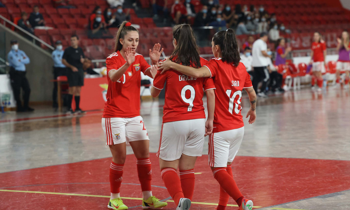 Equipa feminina de futsal do Benfica