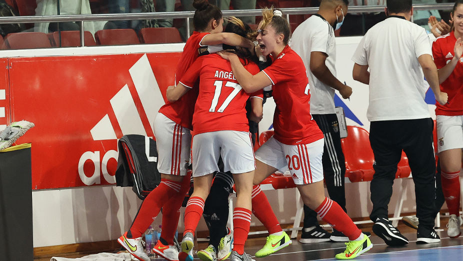 Equipa feminina de futsal do Benfica