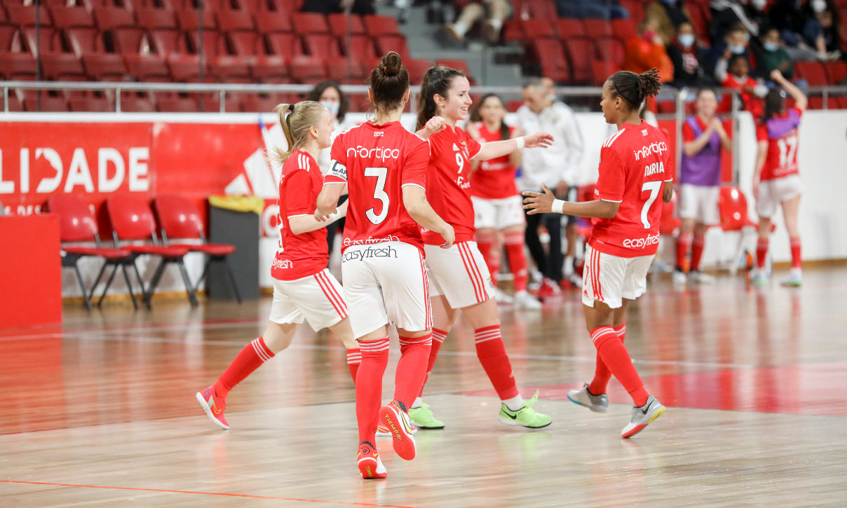 Equipa feminina futsal do Benfica