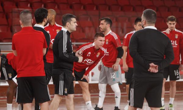 Pulpis em treino com a equipa