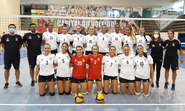 Equipa feminina de voleibol do Benfica