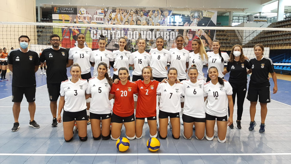 Equipa feminina de voleibol do Benfica