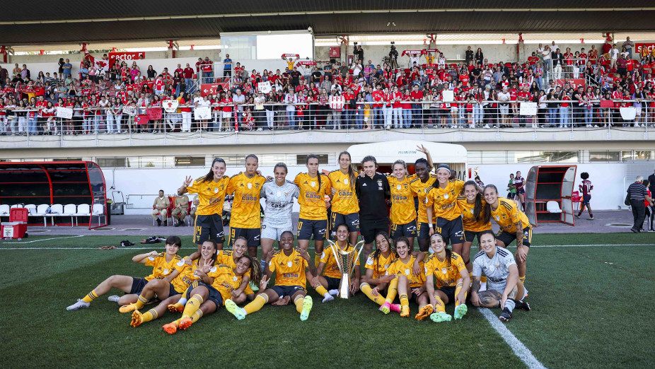 Festa das Tricampeãs com os Benfiquistas