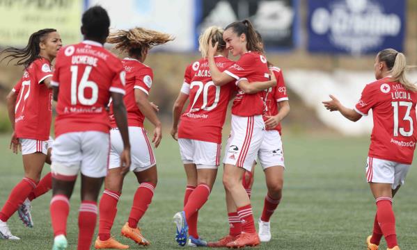 Daniela Areia Santos felicita Clo&#233; Lacasse
