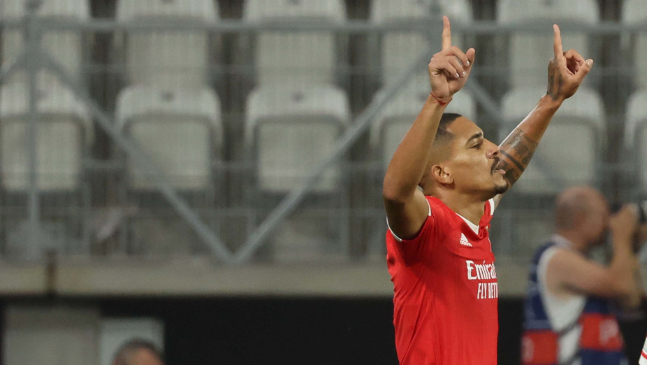 Dinamo-Benfica