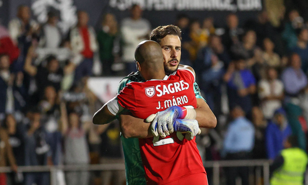 Helton Leite e João Mário