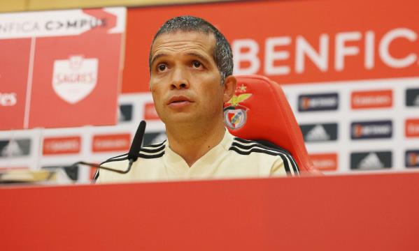 Lu&#237;s Castro