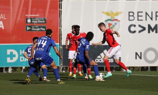 Tengstedt atuou pelo Benfica B