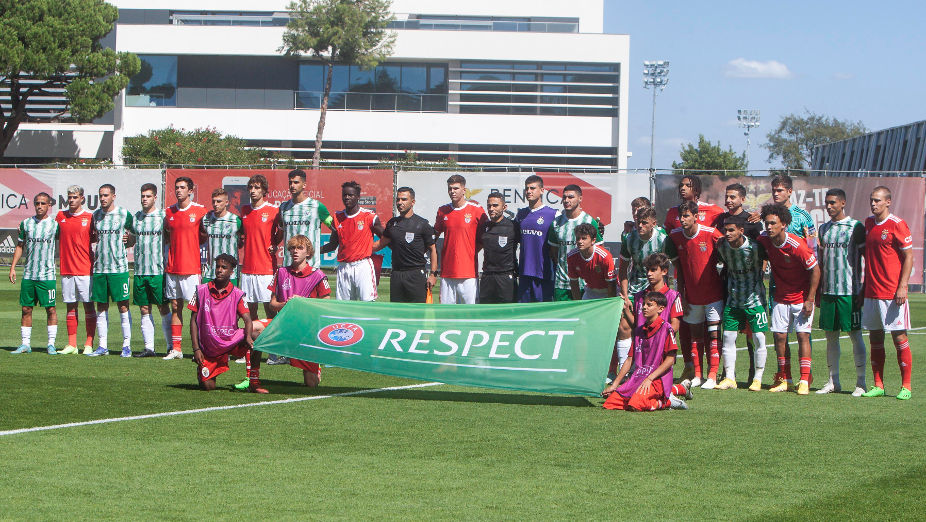 Equipas do Benfica e do Maccabi Haifa