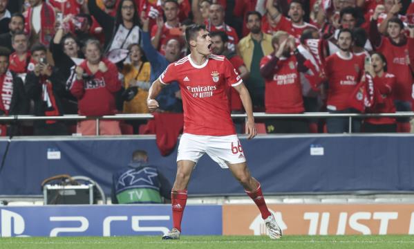 Ant&#243;nio Silva