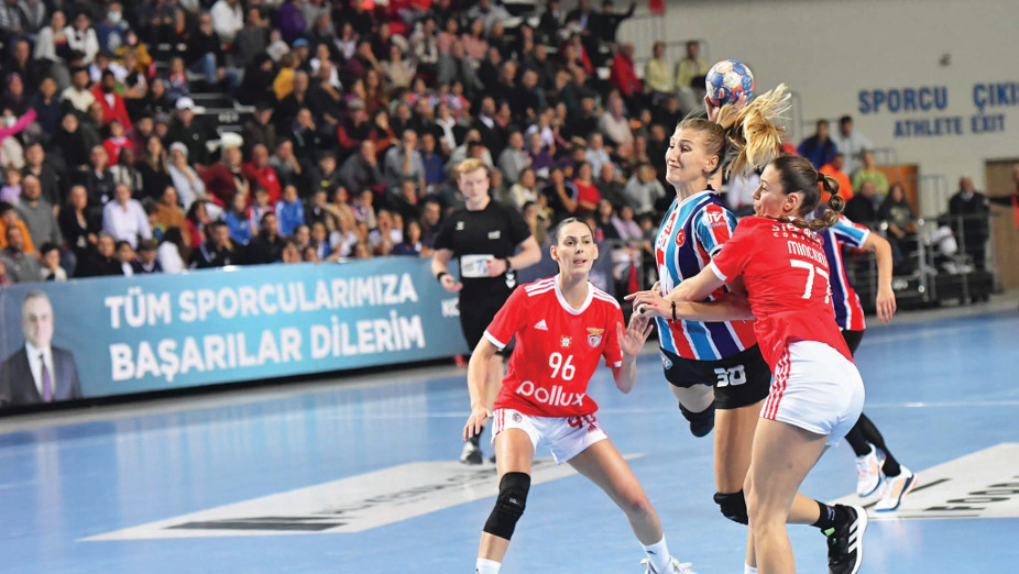 Antalya-Benfica