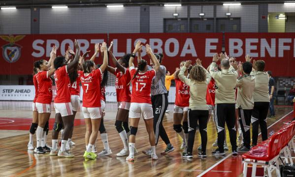 Equipa feminina de andebol