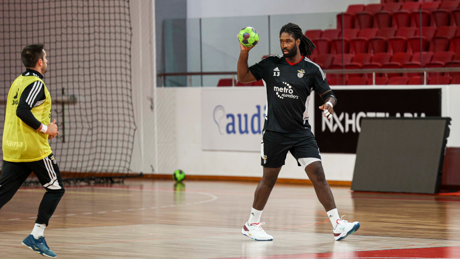 O Benfica vai participar pela primeira vez na IHF Super Globo de andebol, entre 18 e 23 de outubro, onde estão as melhores equipas do mundo.