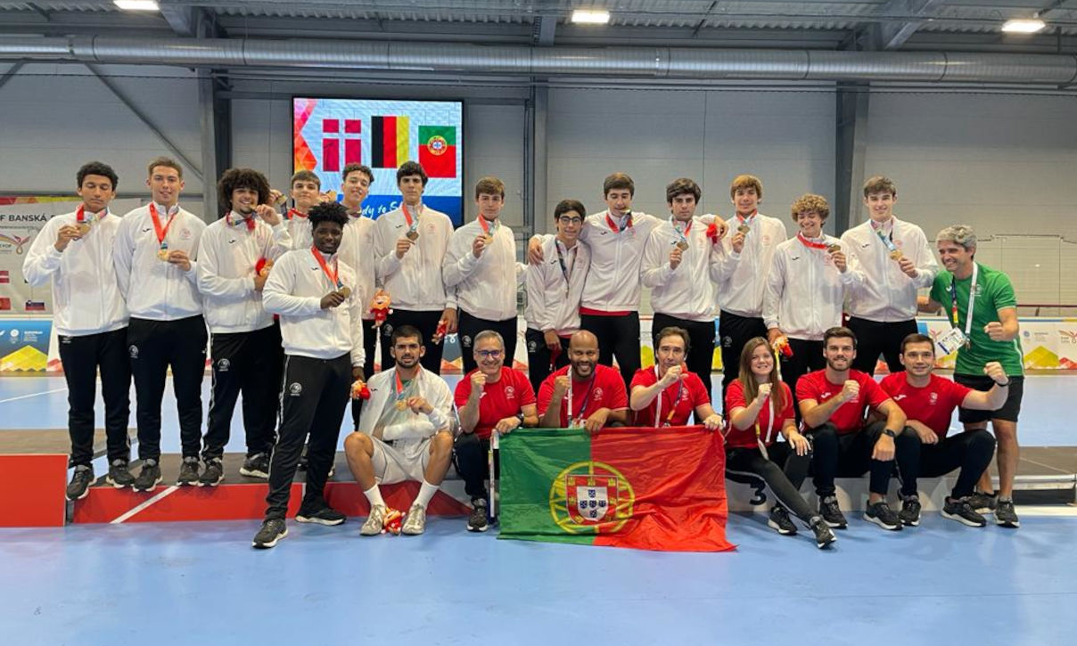 Sub-17 vencem medalha de bronze