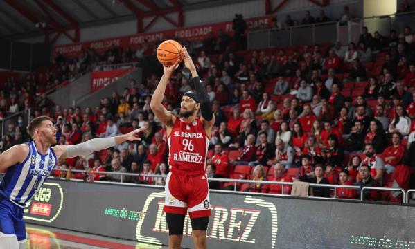 Ivan Almeida marcou cinco triplos