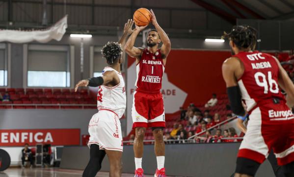 Aaron Broussard marcou 15 pontos