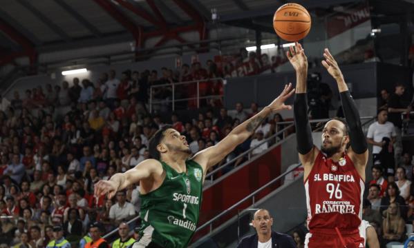 Ivan Almeida apontou 17 pontos