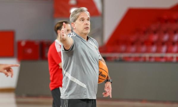 Treinador adjunto Nuno Ferreira