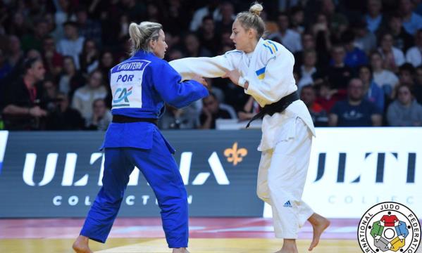 Telma Monteiro no combate com Daria Bilodid