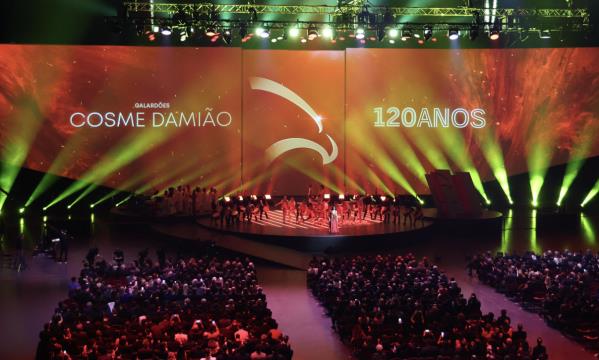 Galard&#245;es Cosme Dami&#227;o