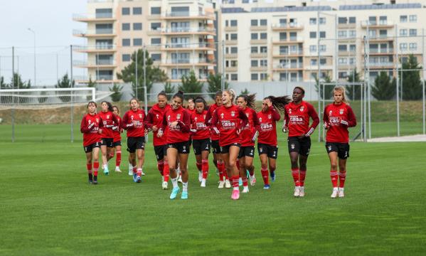 Treino da equipa feminina do Benfica