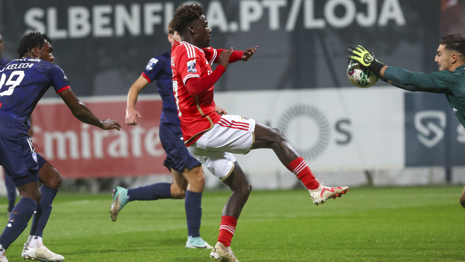 Benfica B e Oliveirense fecham 11.ª jornada da II Liga com empate