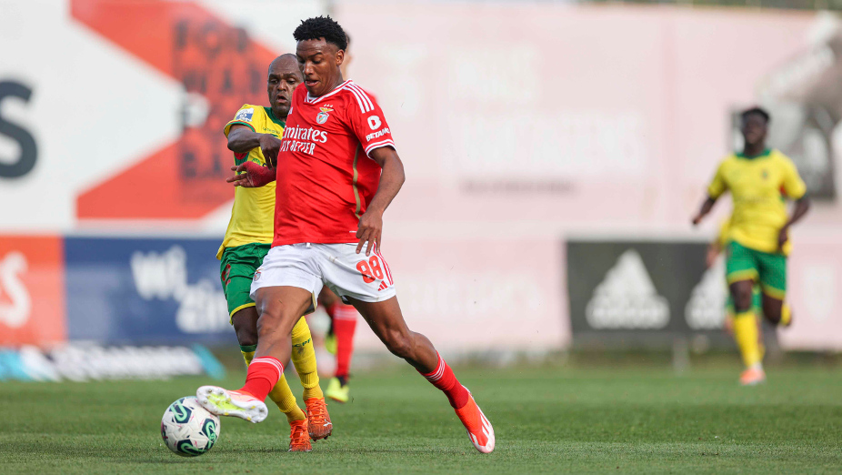 Benfica B-Paços