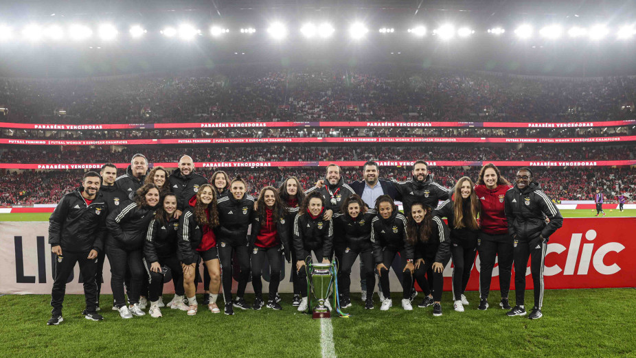 Homenagem à equipa de futsal feminino