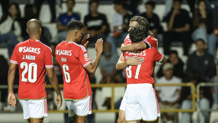 Farense-Benfica
