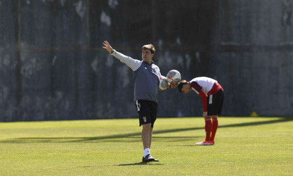 Futebol forma&#231;&#227;o