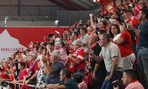 Adeptos do Benfica no Pavilh&#227;o Fidelidade
