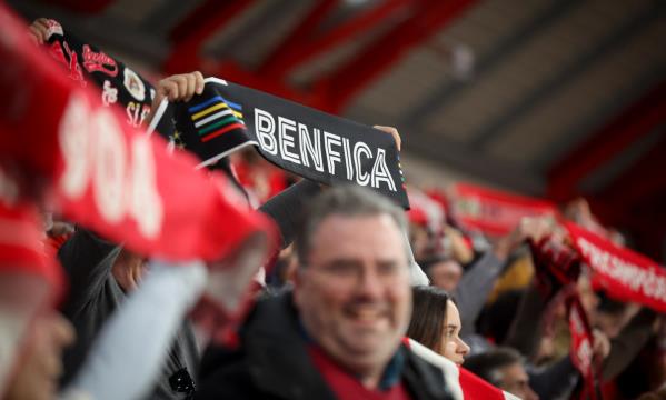 Adeptos do Benfica no Pavilhão Fidelidade