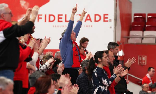 Adeptos do Benfica no Pavilh&#227;o Fidelidade