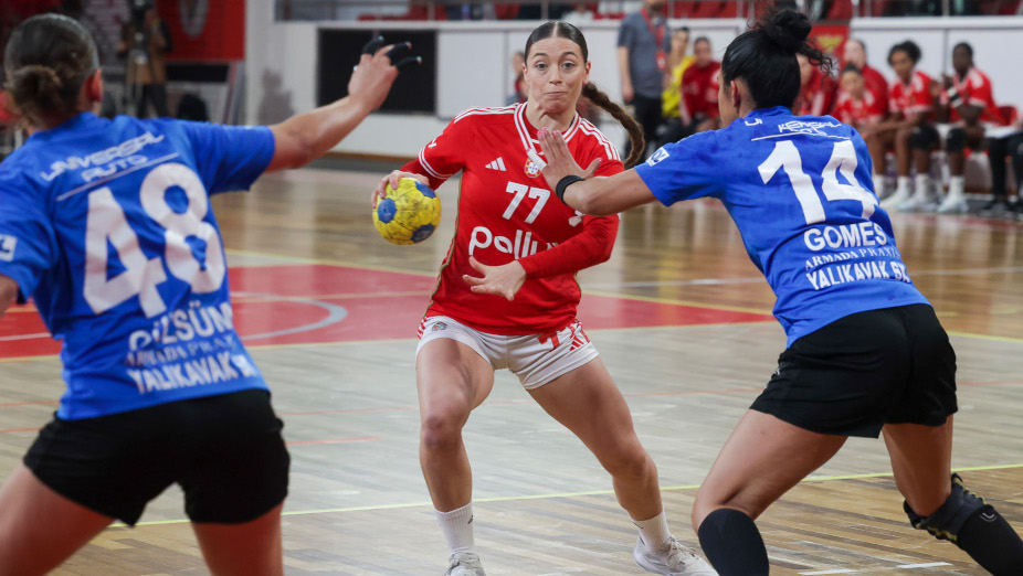 Benfica-Armada Praxis Yalikavaspor