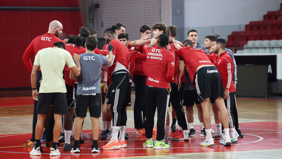 Andebol SL Benfica: Compactos a defender para vencer