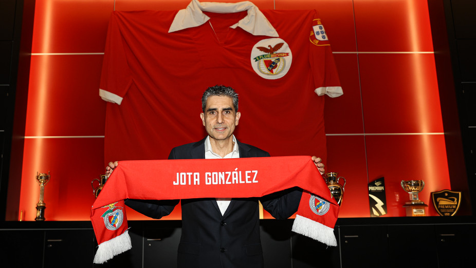 Jota González