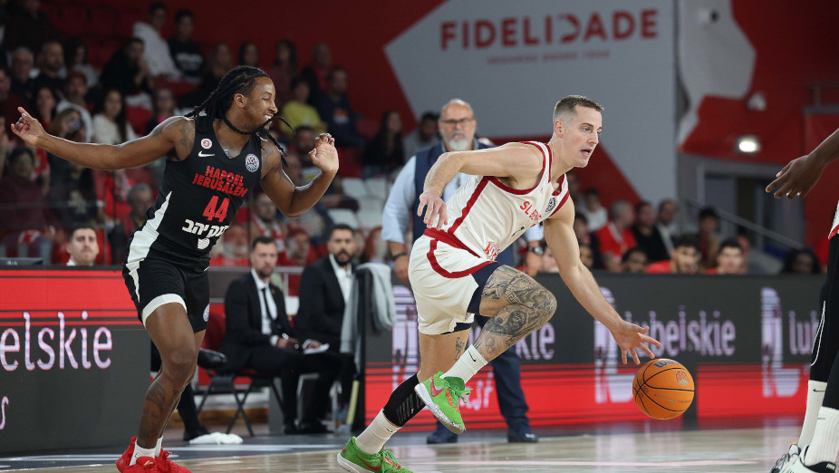 Benfica-Hapoel Bank Yahv Jerusalem