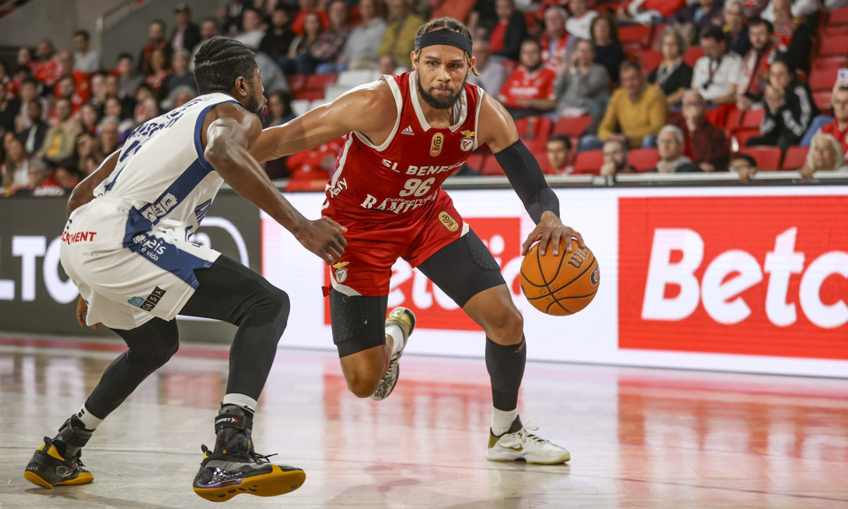 Benfica-Oliveirense