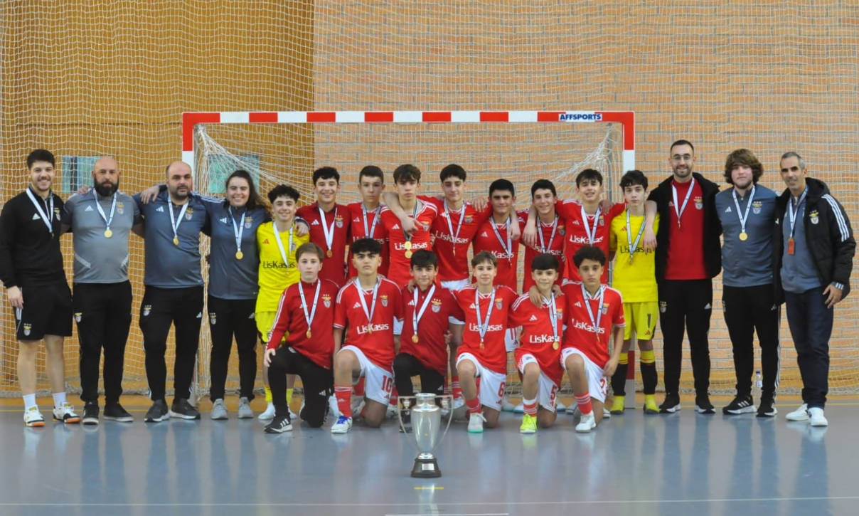 Benfica: equipa Sub-15 campeã distrital