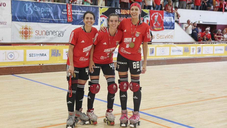 Equipa feminina de hóquei em patins