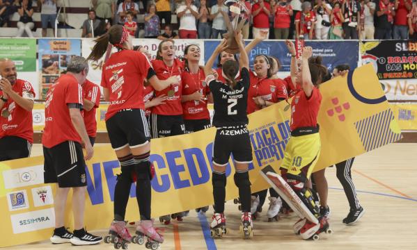Women&#39;s roller hockey