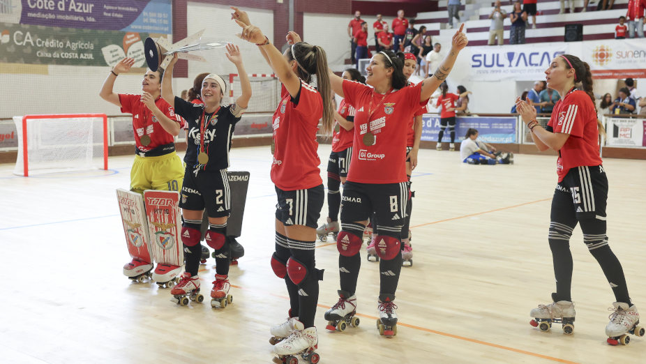 Equipa feminina de hóquei em patins