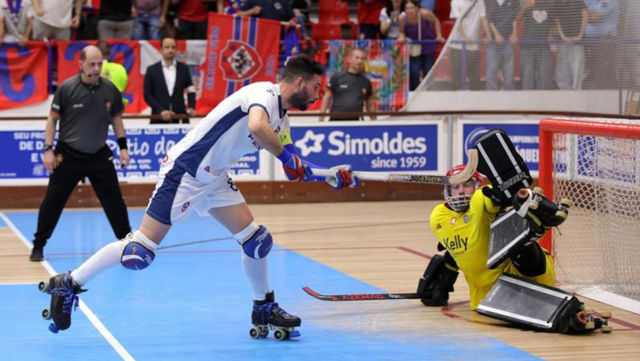 Oliveirense-Benfica