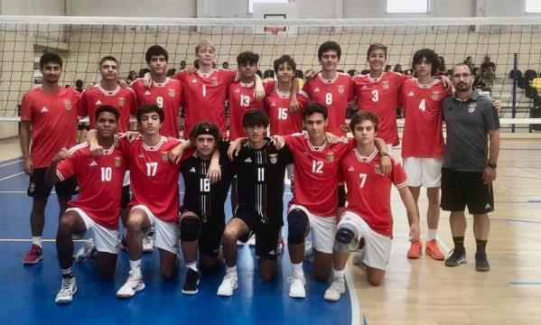Equipa de juvenis do Benfica sagrou-se campe&#227; regional